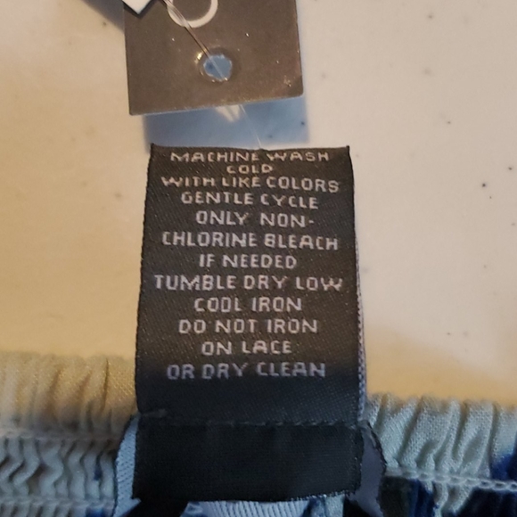 NWT Chelsea & Theadore top - Picture 8 of 8